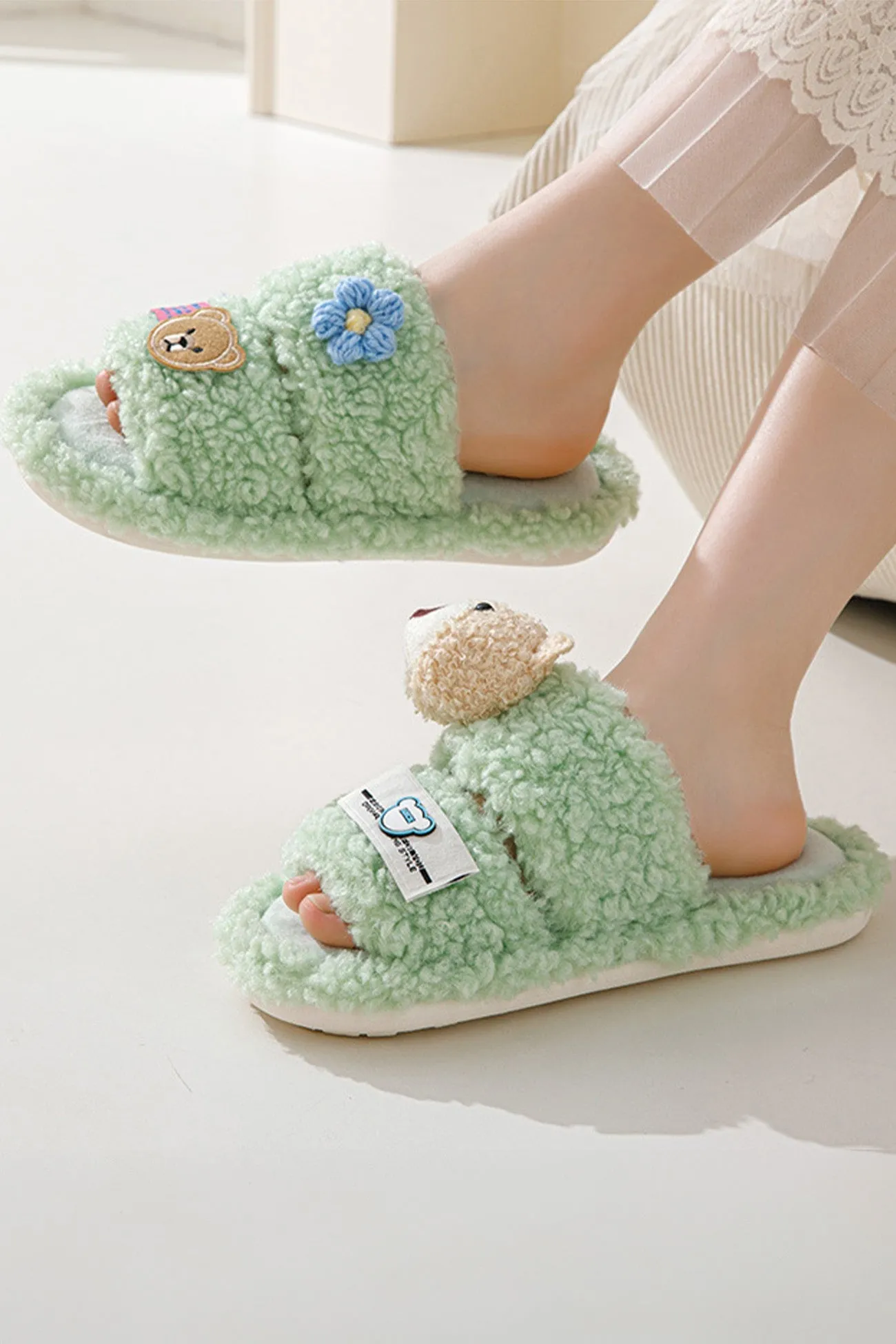 Amozae-Cute Bear Flower Slip-on Fuzzy Slippers