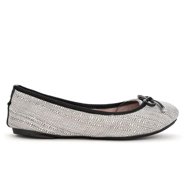 FRANKIE Ballet Flat Shoes - Black/White